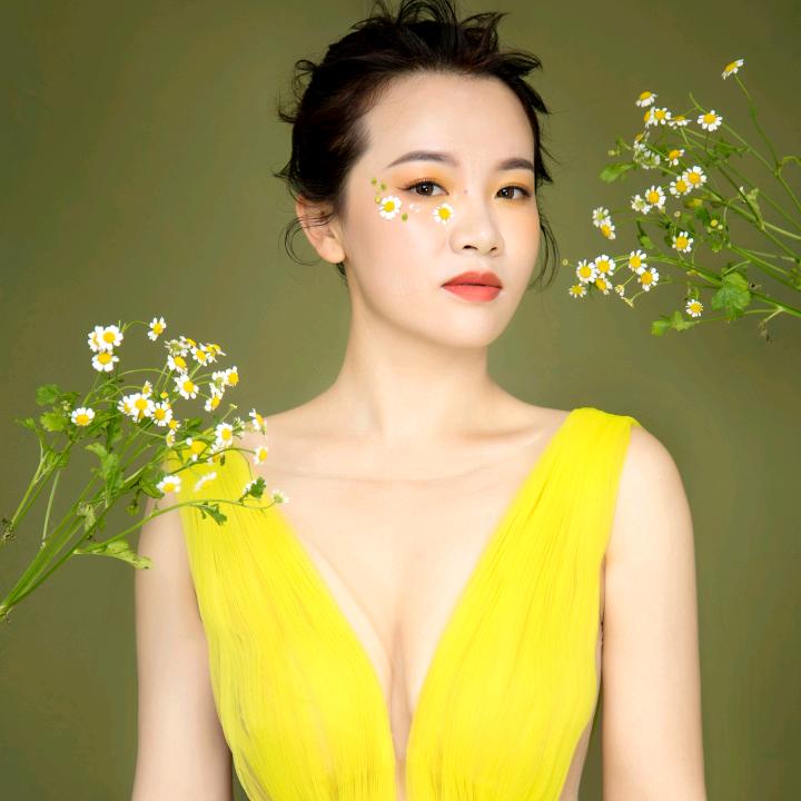 奔跑的弹小妞