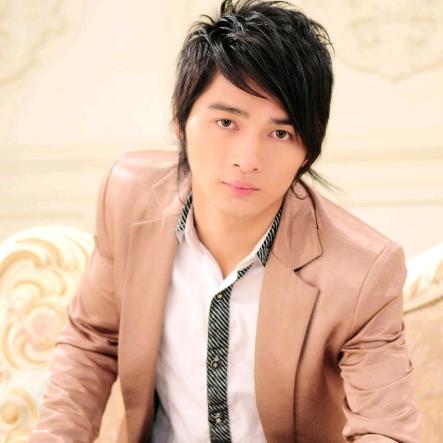 叼烟(^_^)闯天下々