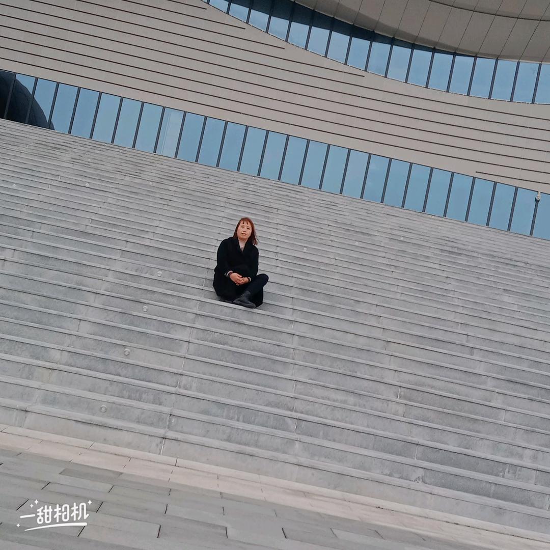 新生街建伟美发专业收长头发