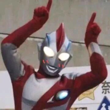 凹凸曼拯救地球