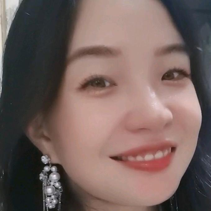 风中的云