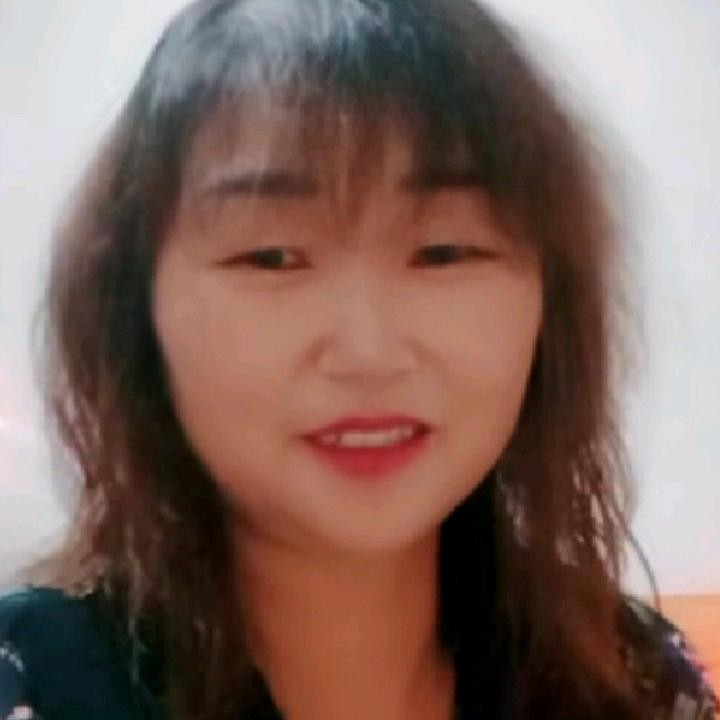 憨二姐。
