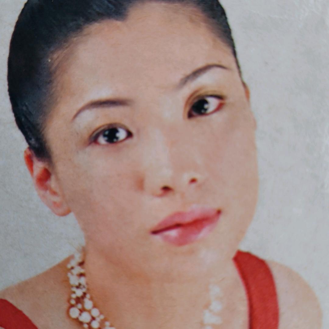 徽笑向暧