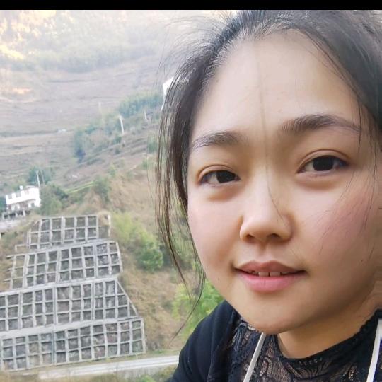 《千年古镇》的果果