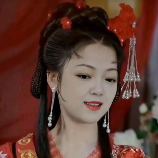 英子