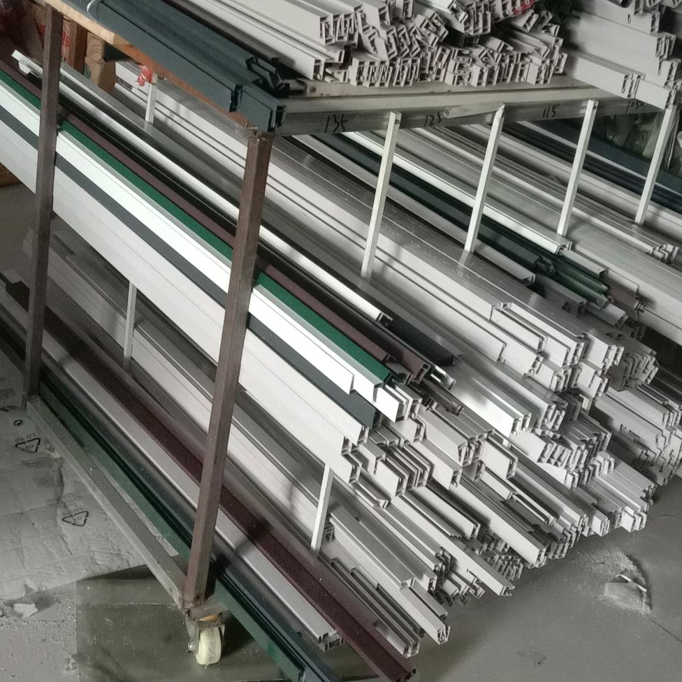 友好门窗维修