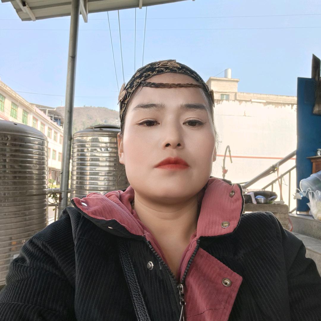 何坝五金店！亚睿商务宾馆