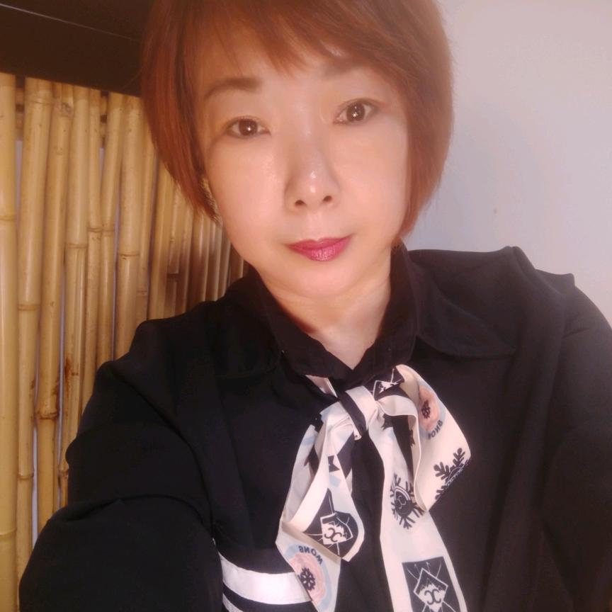 资深育婴师