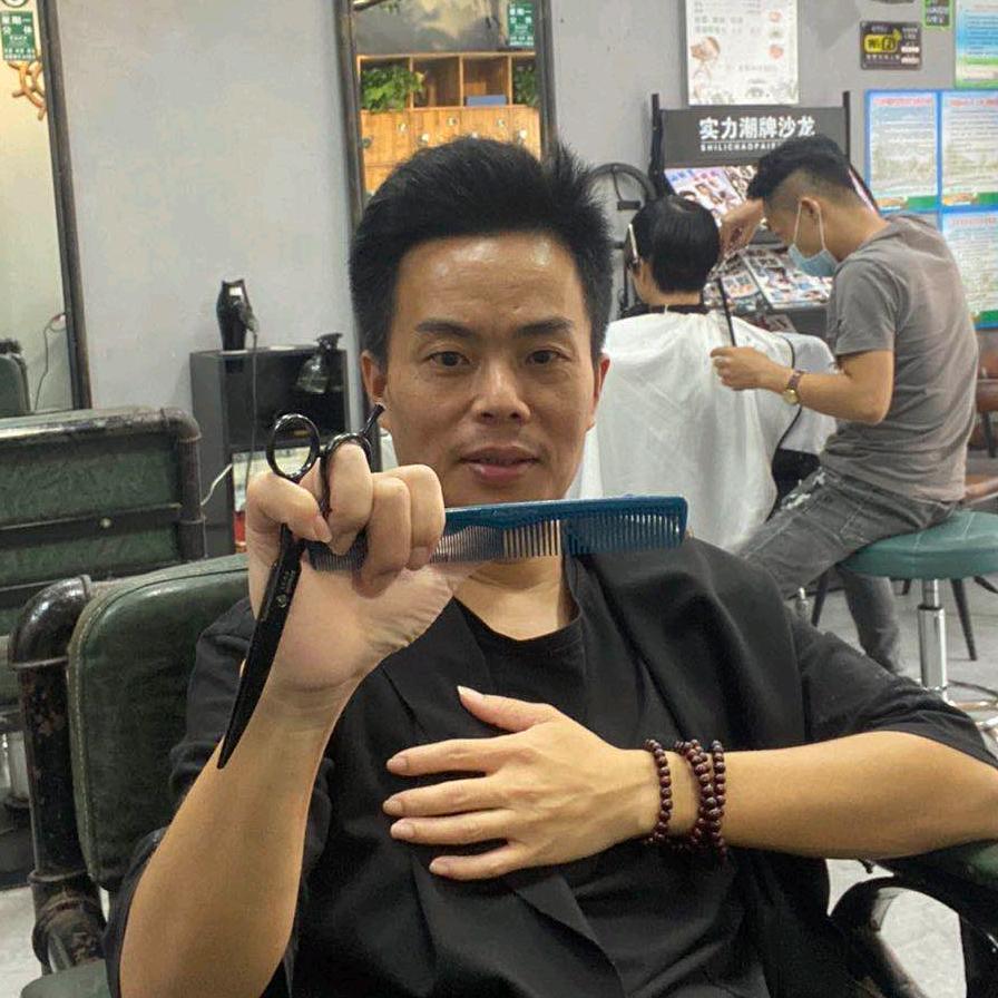 实力潮牌沙龙