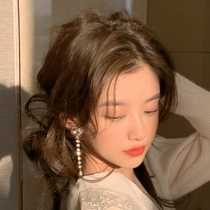 笑不语
