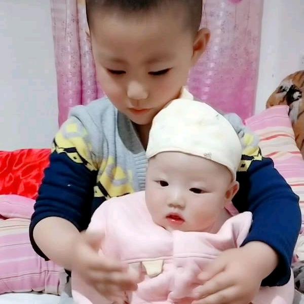 @我不胖~我只是瘦的不明显@开心果cgl