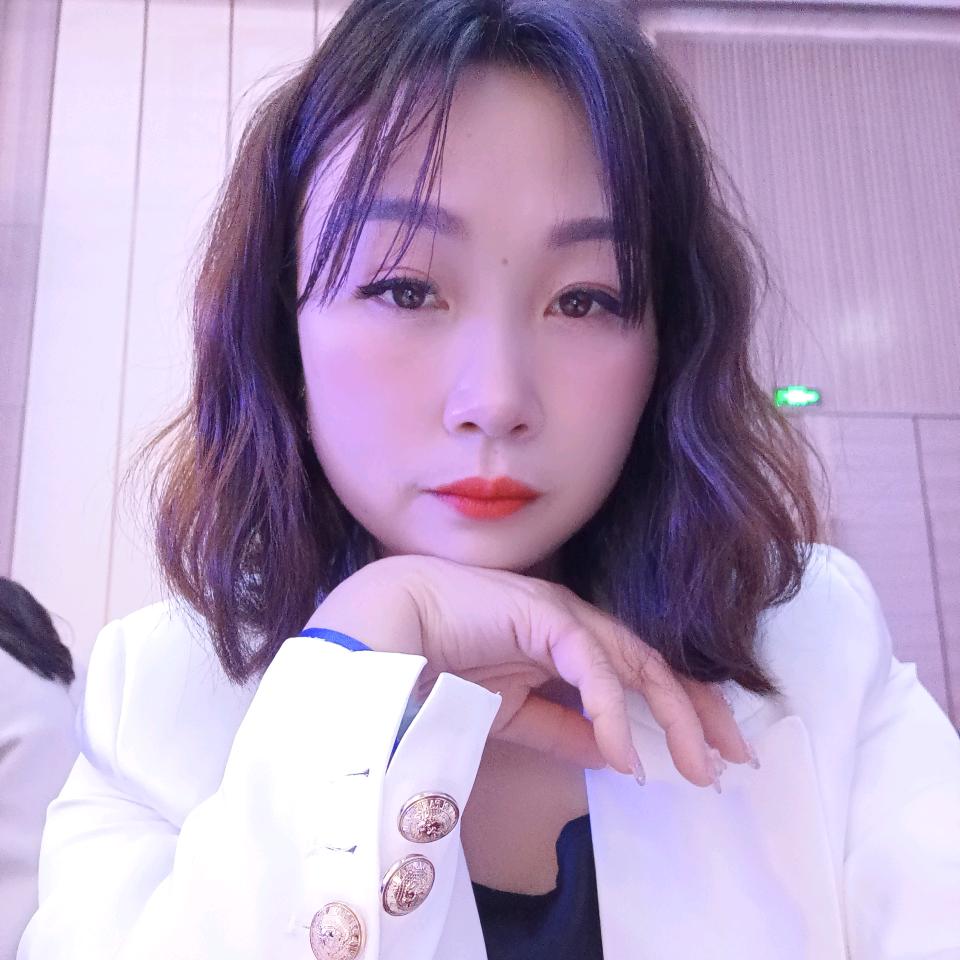 爱美的罗罗