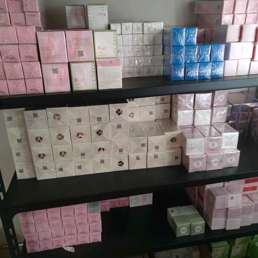 十年粉车经销商正品店（橱窗有正品玫琳凯）