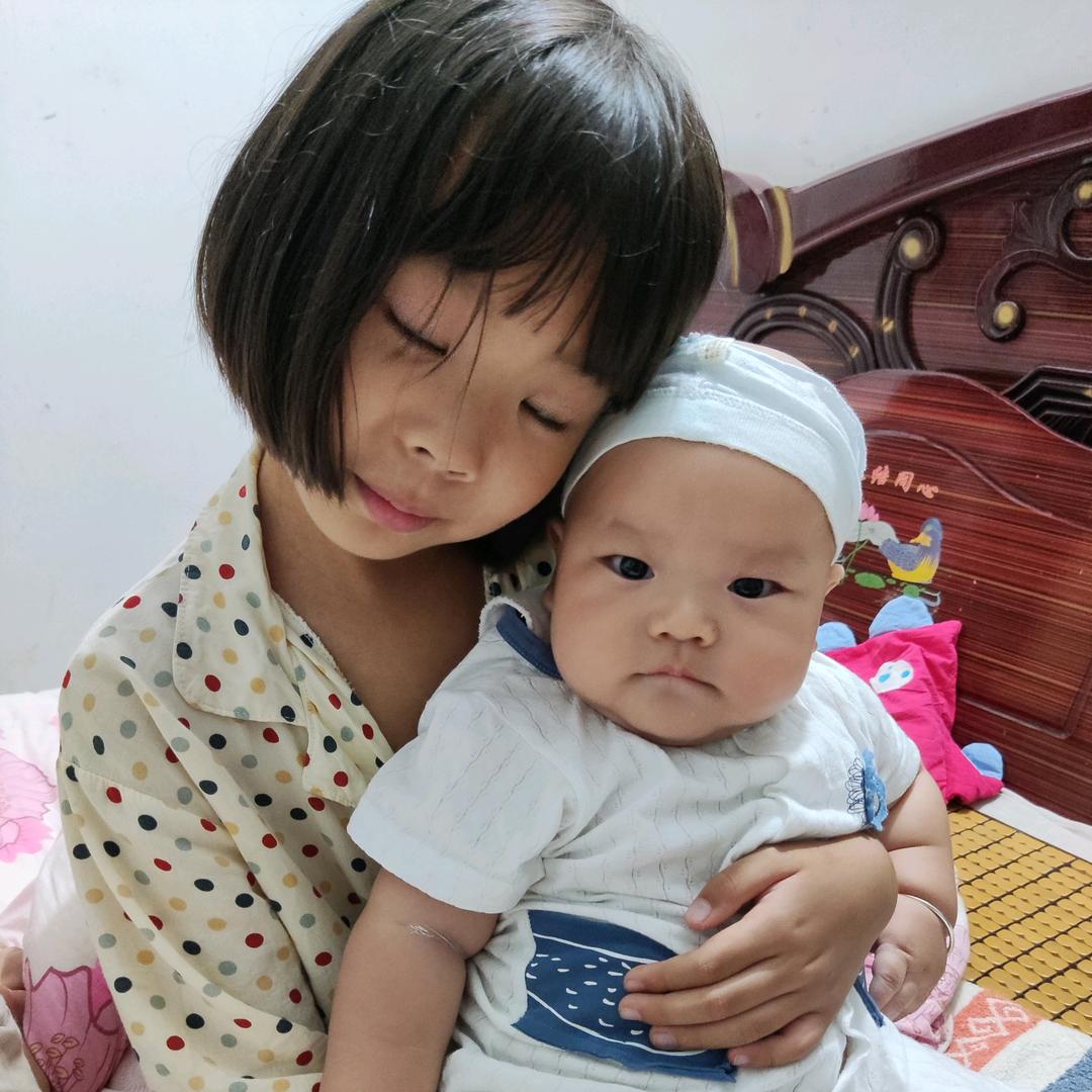 小鱼儿和嘟包子