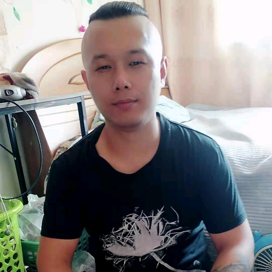 小辫哥特色烧烤