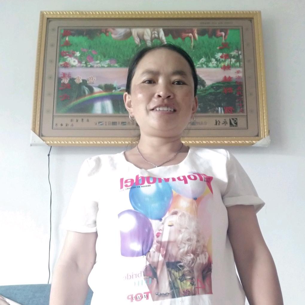 杨腊英