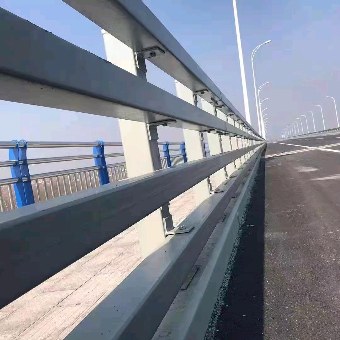 山东中泓泰金属护栏厂