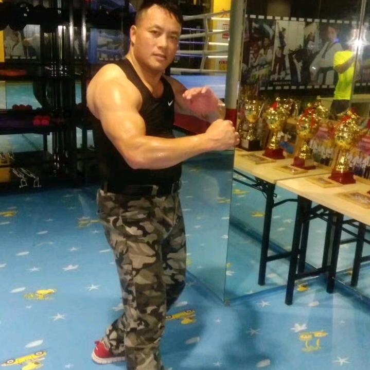 贵州拳头哥👊