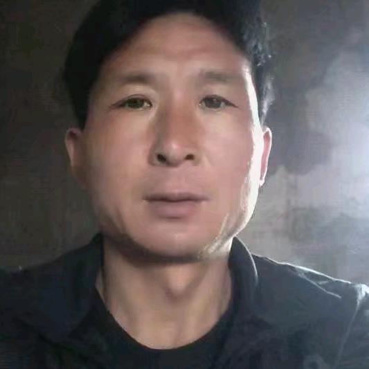李军（纱窗护栏，封阳台，各种门窗）