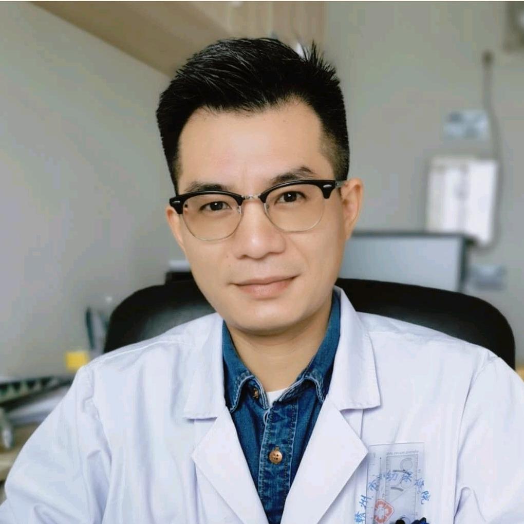 儿童骨科黄秀明