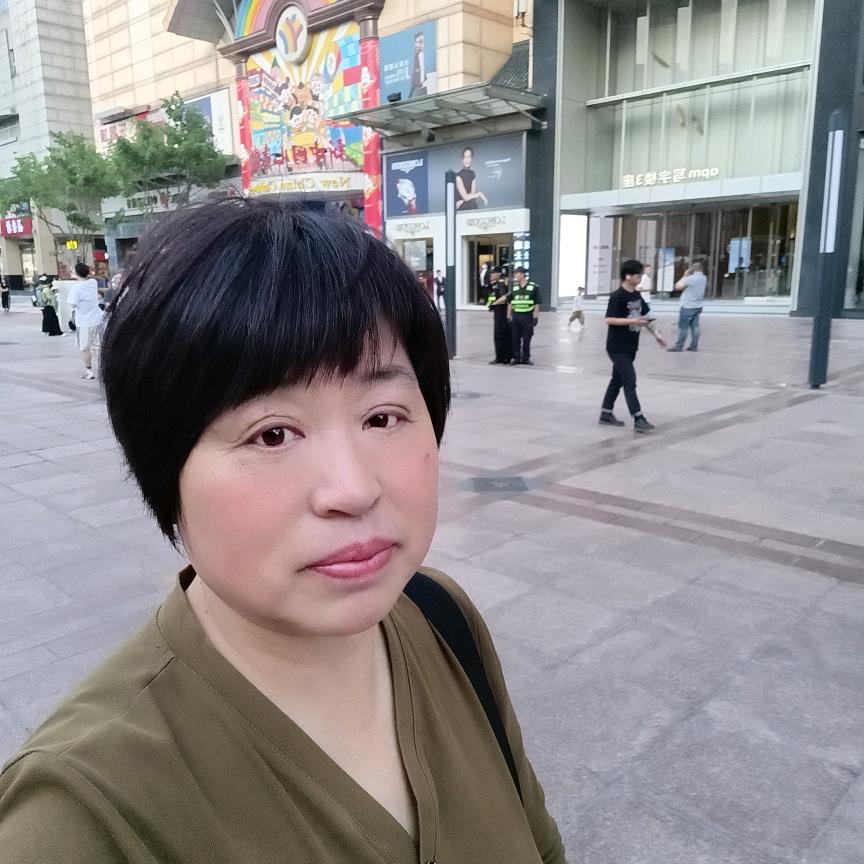 李集南头超市肖云