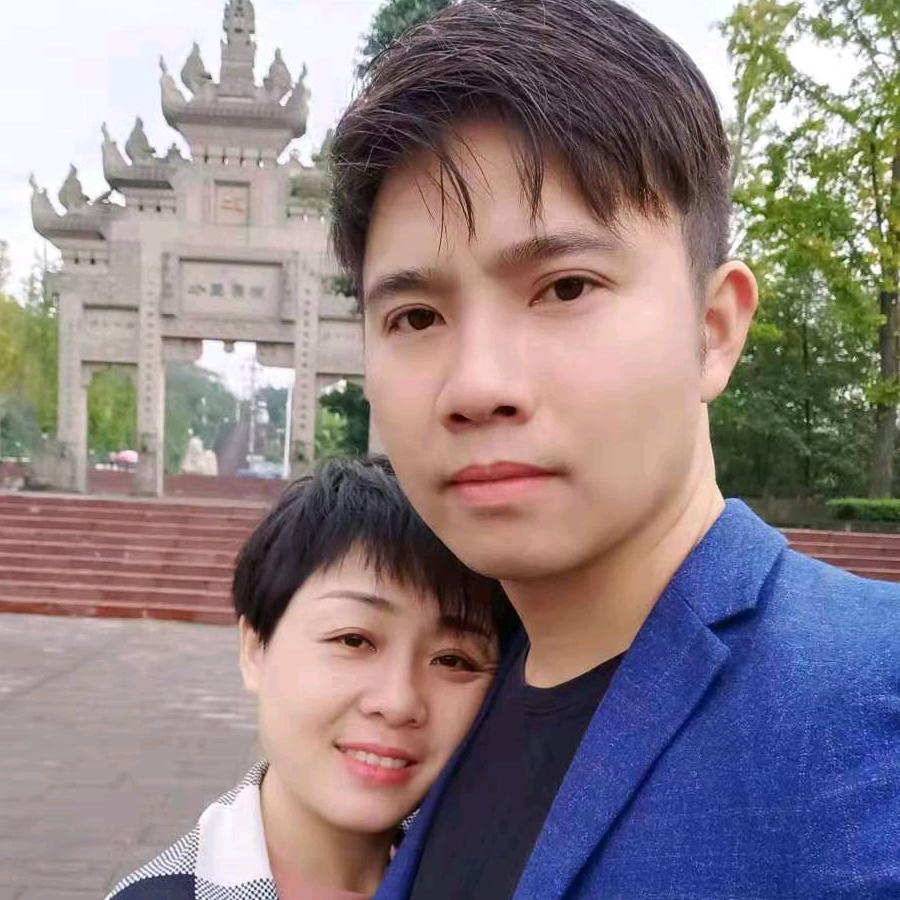 仁寿木门安装.小义