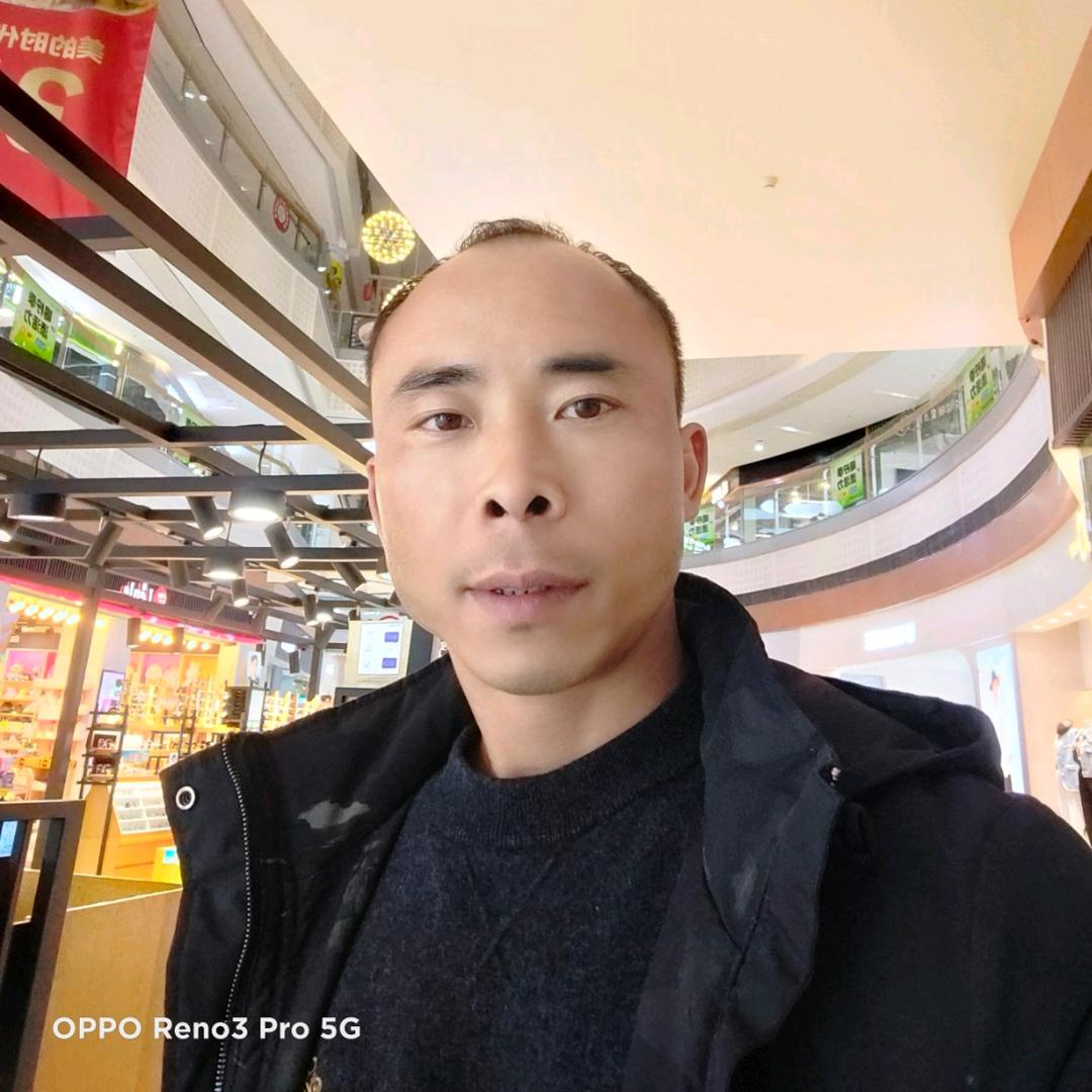 男人是一闪而过的流星女人是持续绽放的烟火