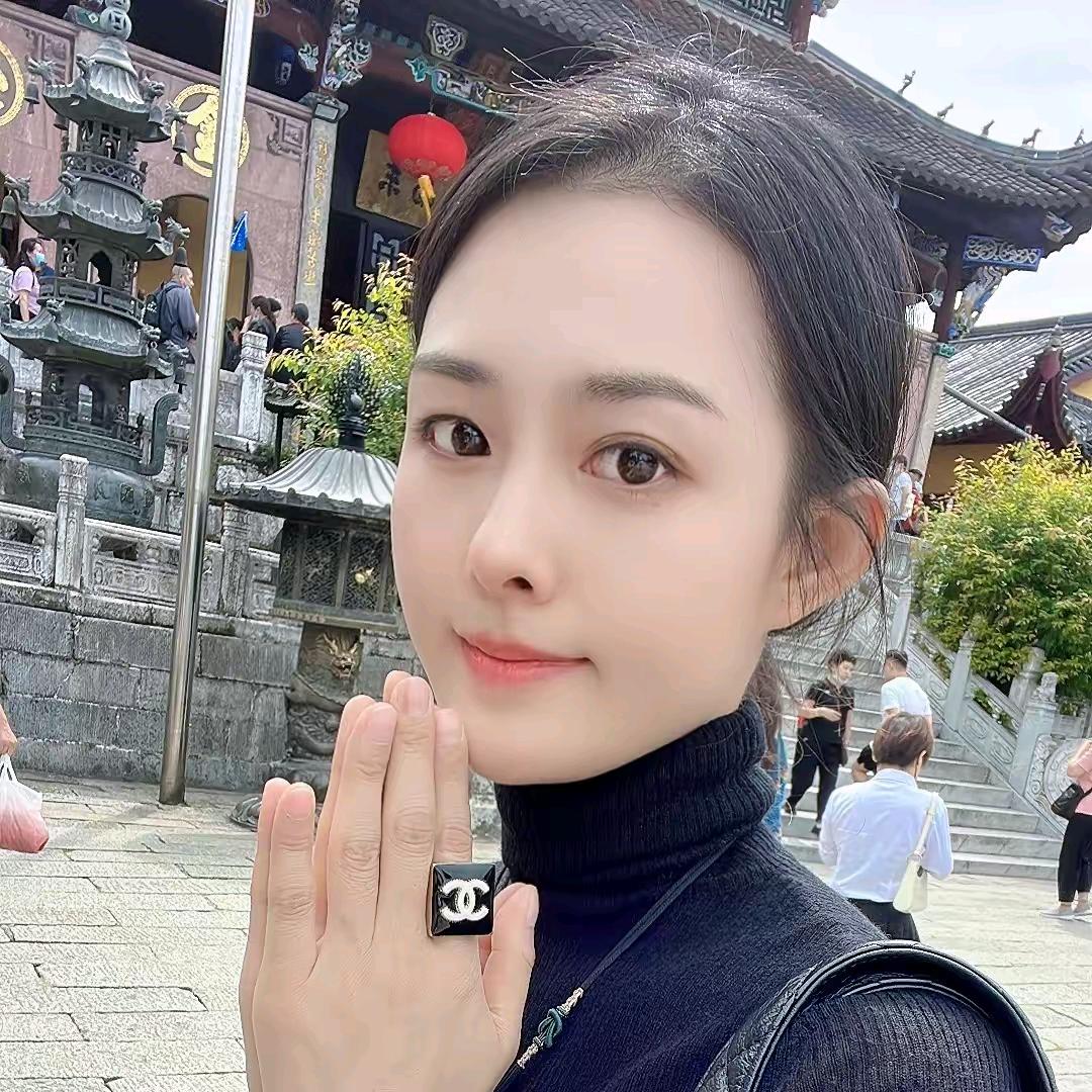 是小美吖