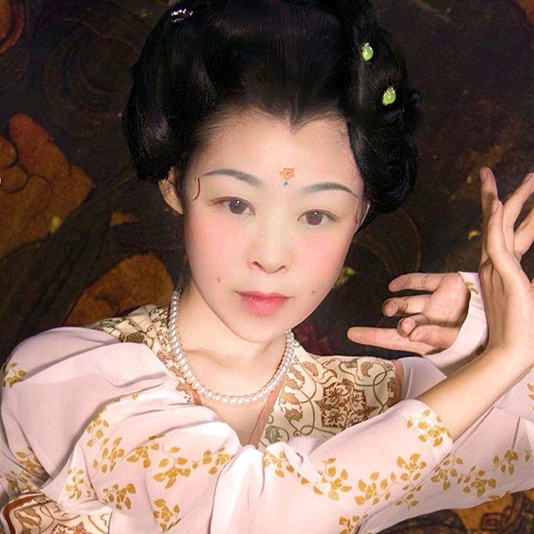 爱丽丝 手势舞