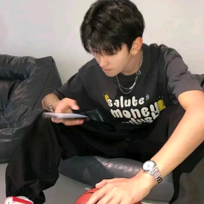 超级无敌酷炫拽爆天宇宙第一小学水