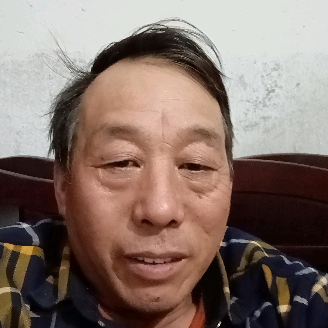 幸福的老农民