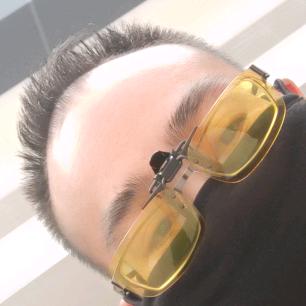 黑哥<>