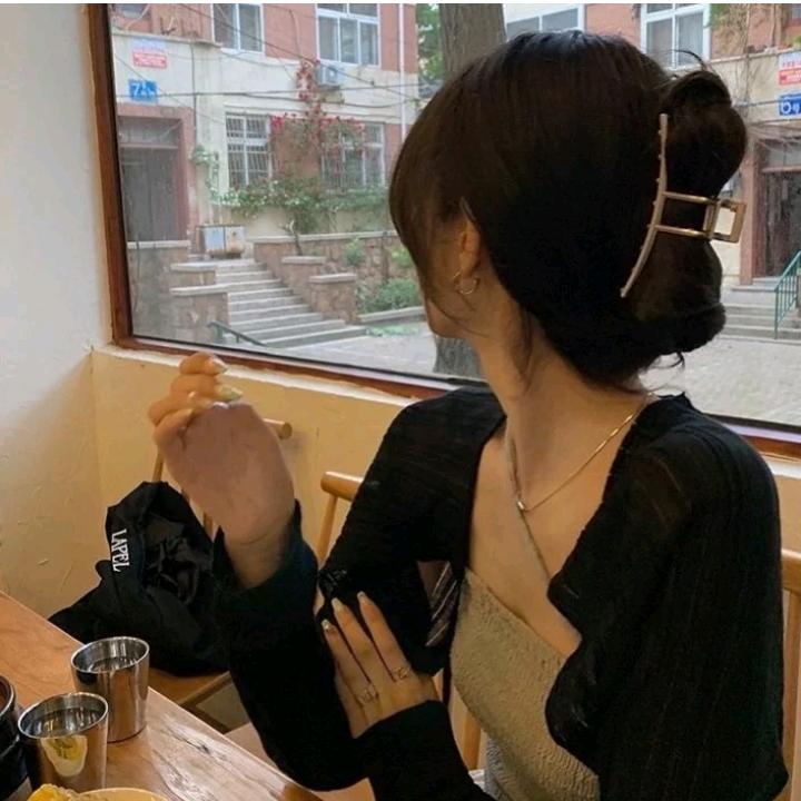 脾气不太好内女的