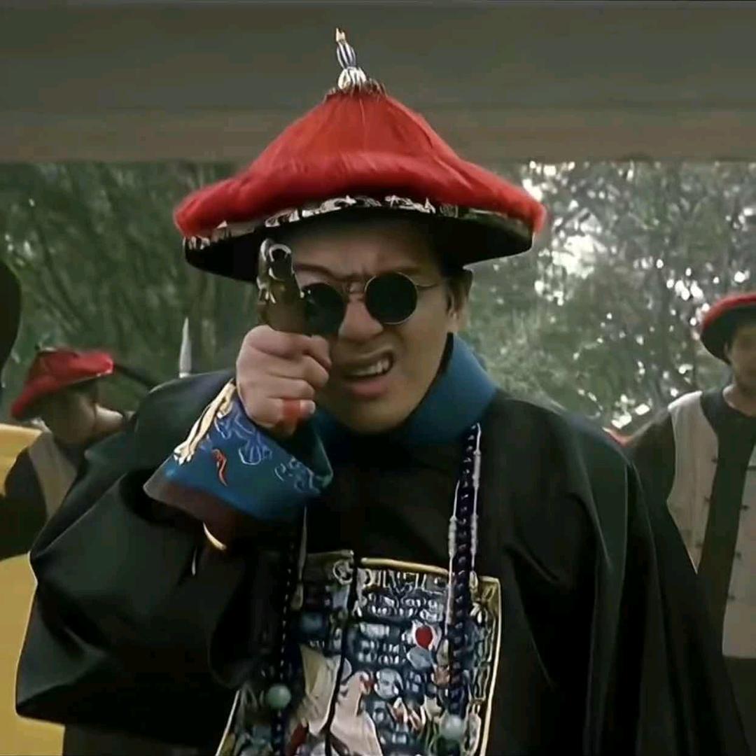 会修车的小男孩