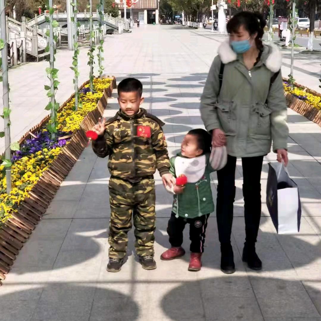 冷笑