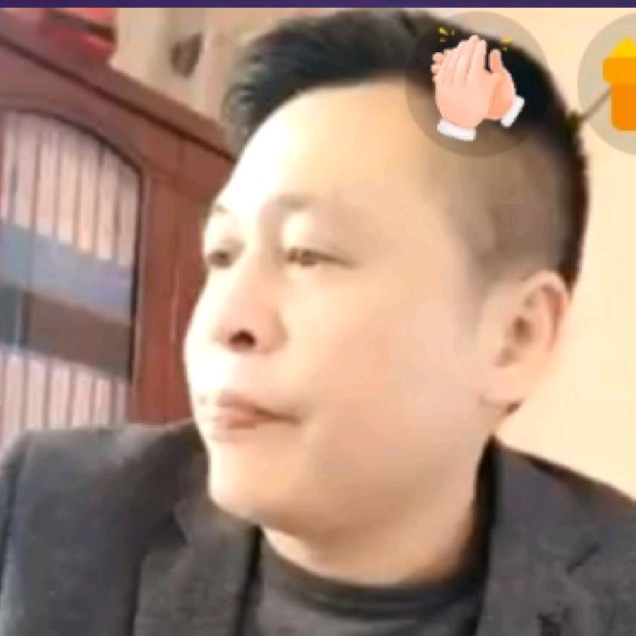 雪山上的春天