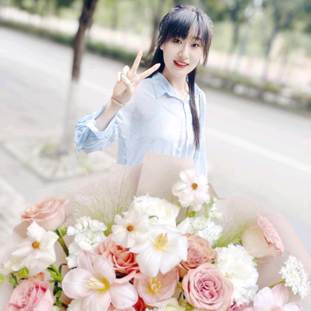 墨墨大人💕🍃