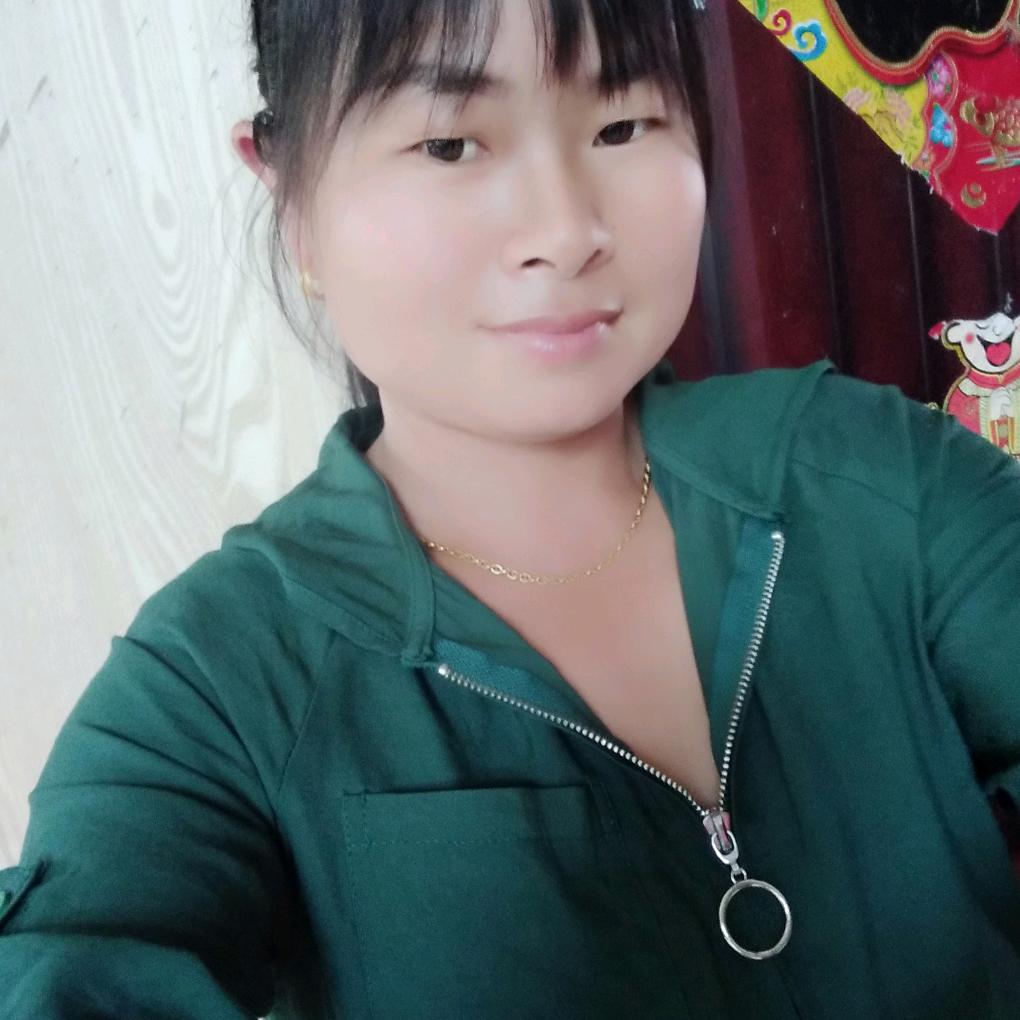 装业装修砖贴地砖建房兰妹夫妻