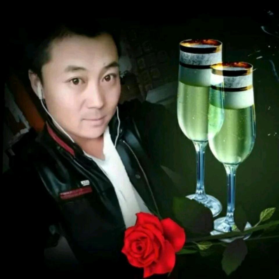 月亮笑了
