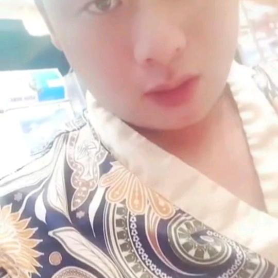 王飞