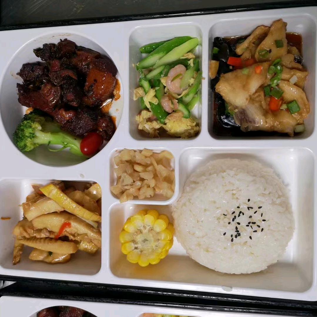 保证食材餐饮人