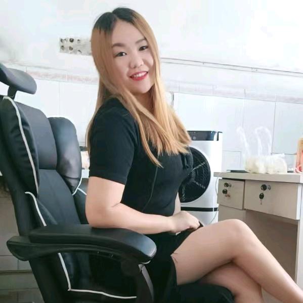 地摊王小凡《橱窗有好物》