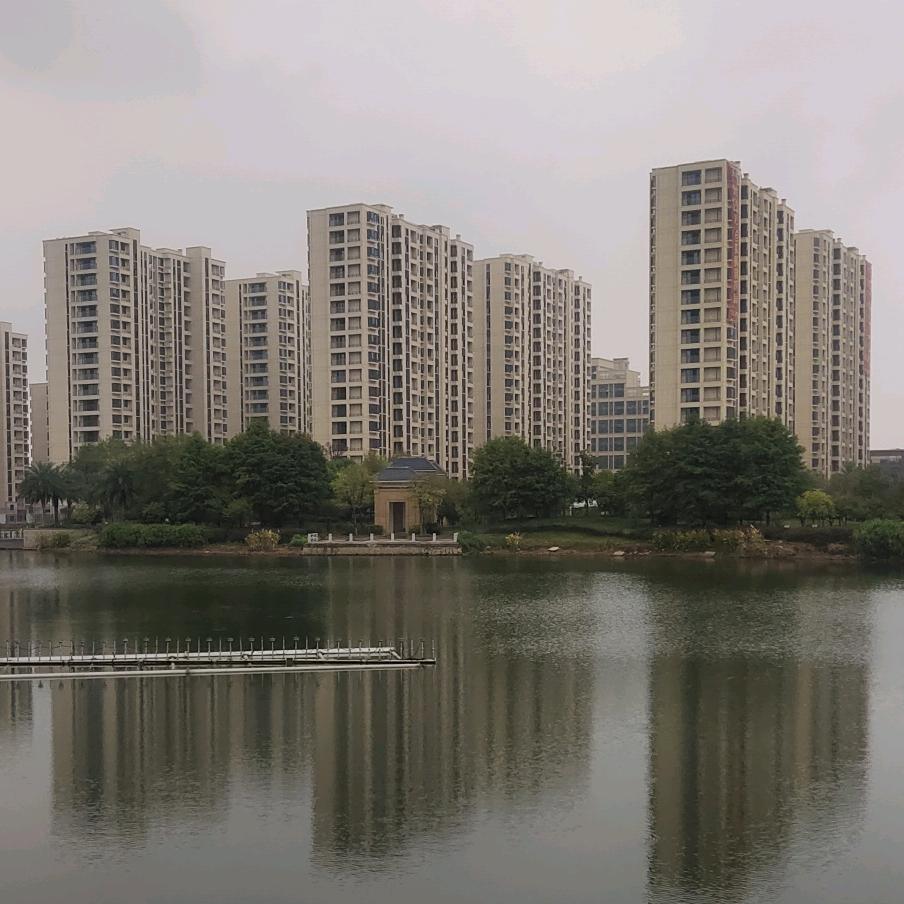 得瑟😀《请勿连赞》谢谢