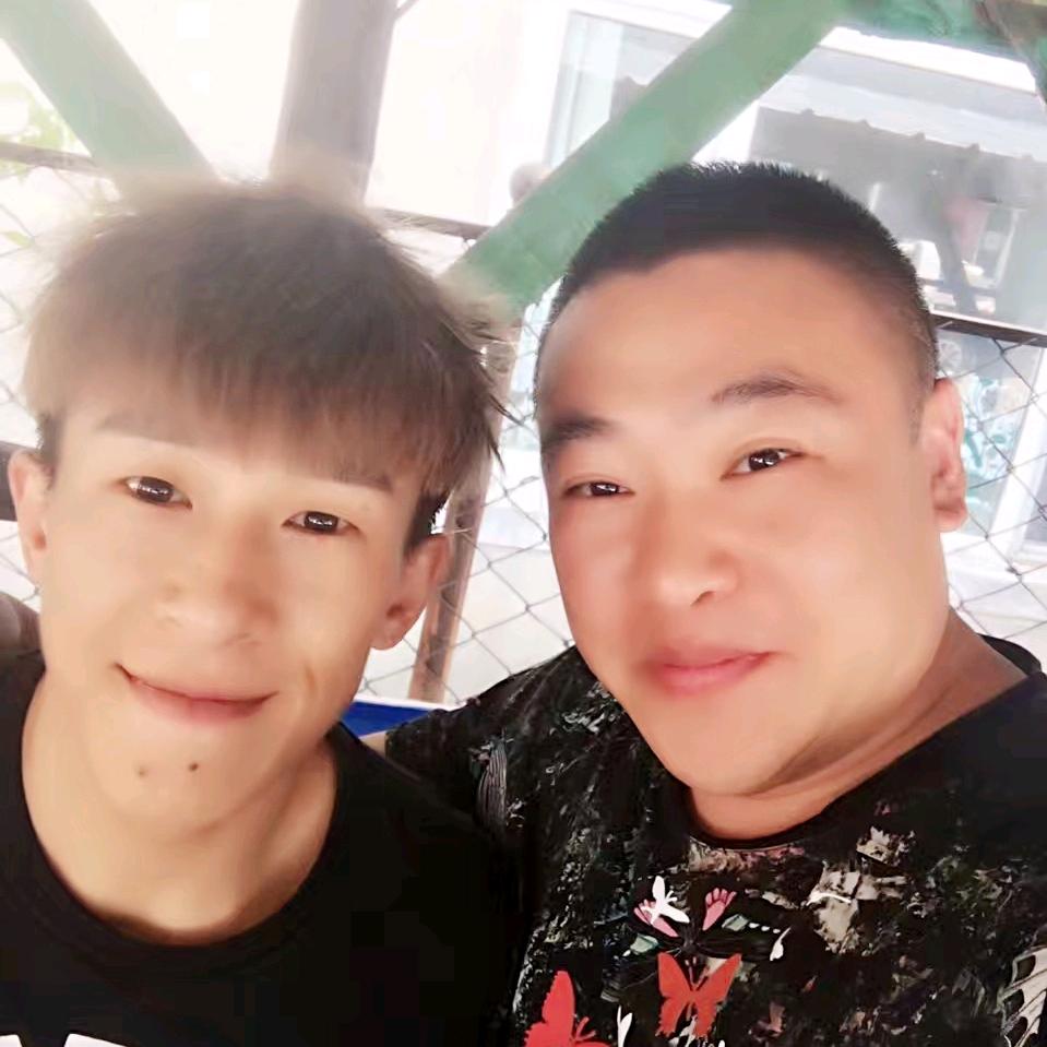 饭桶李大吃（强总）