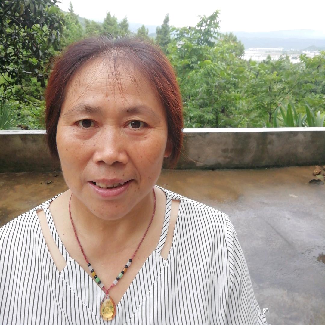 李子英