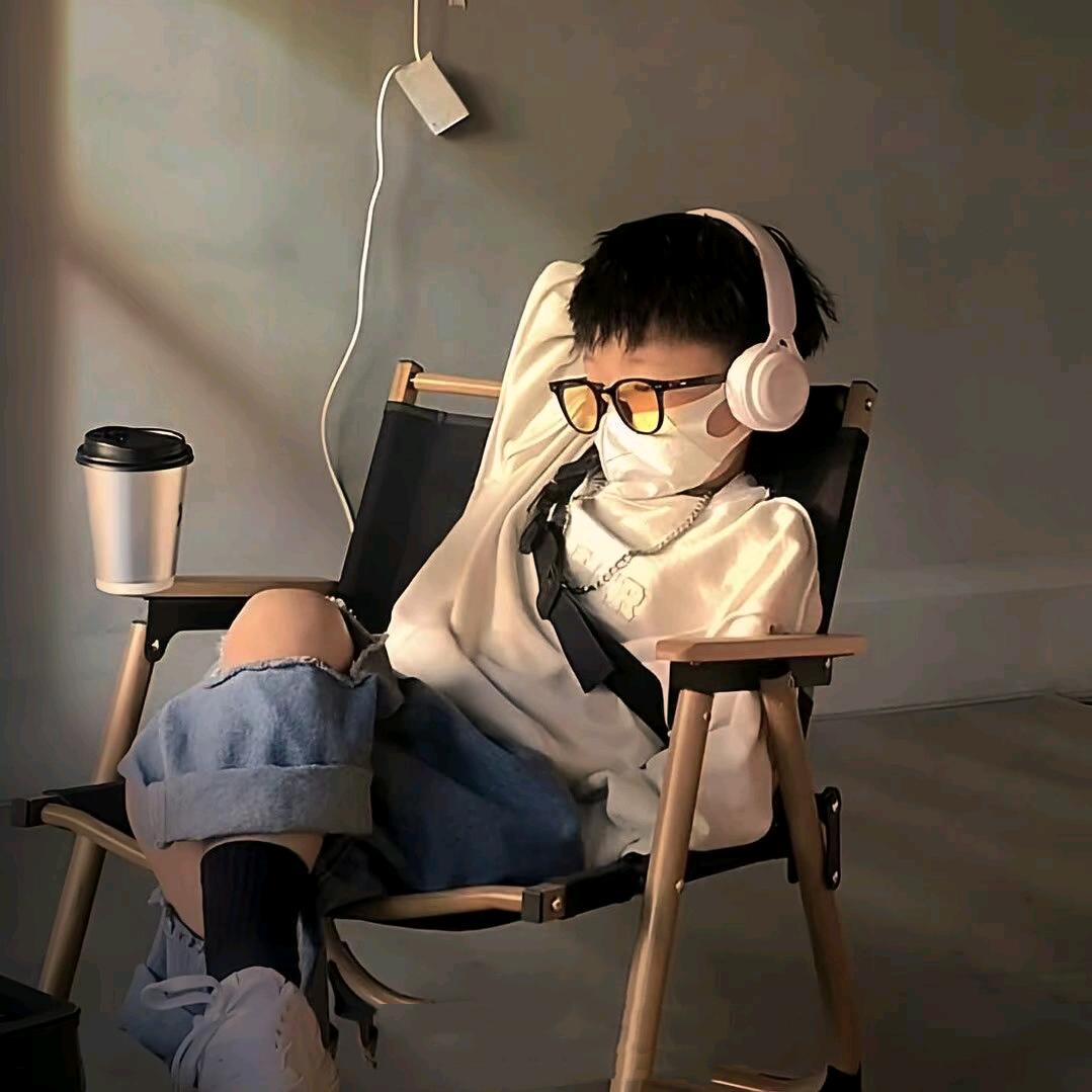 小墨兮兮^0^