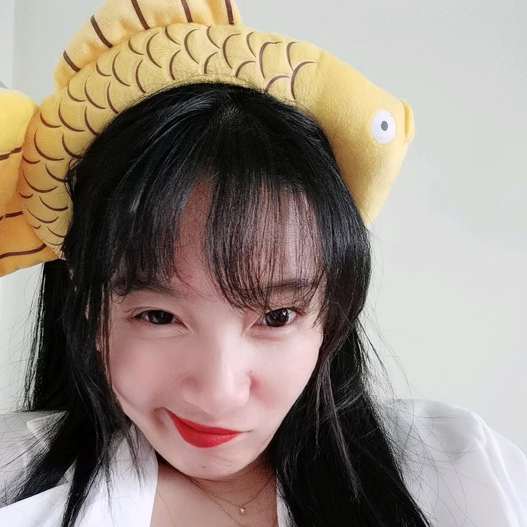 张店区莫可微胖大码女装店