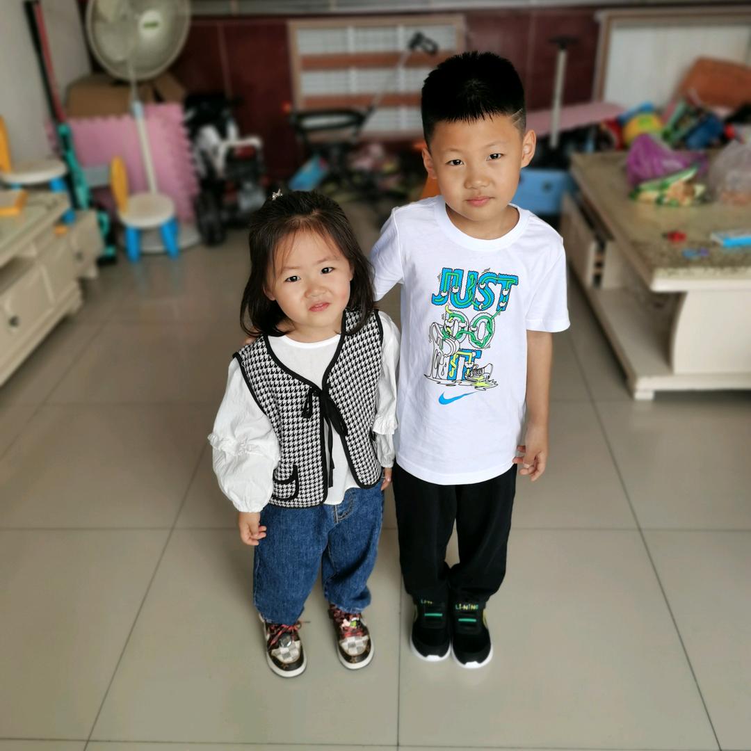 艾米，小陌