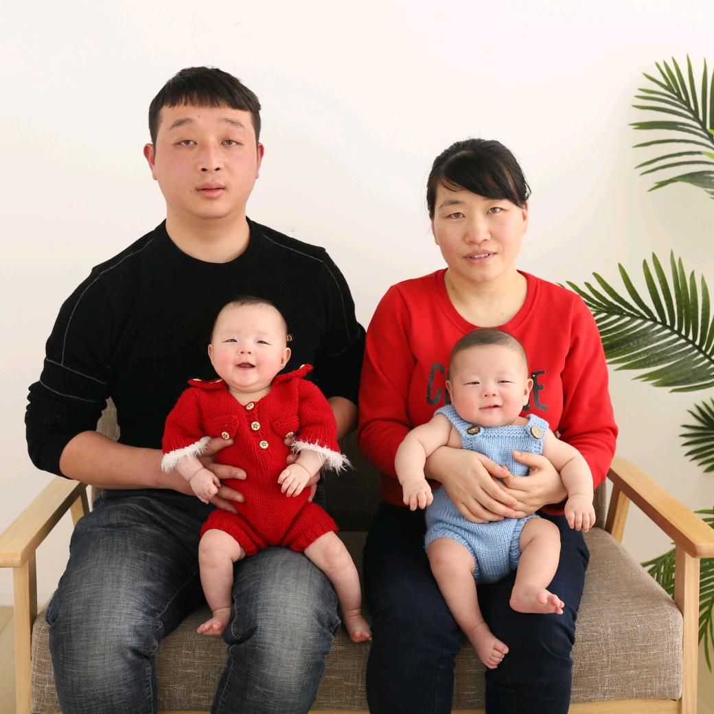 快乐的小宝贝儿
