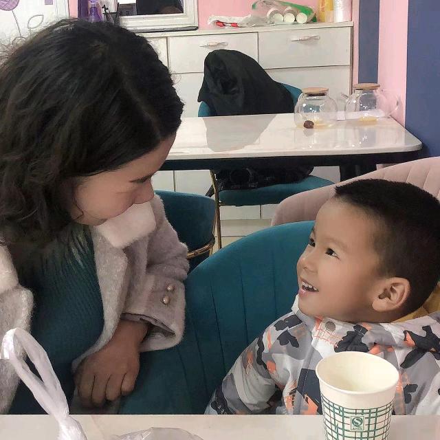 阿依萨丽肯